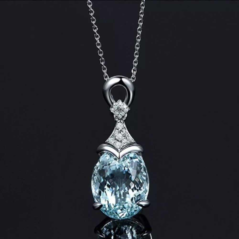 Natural Aquamarine Silver Chain Pendant Necklace - Picture 2 of 5